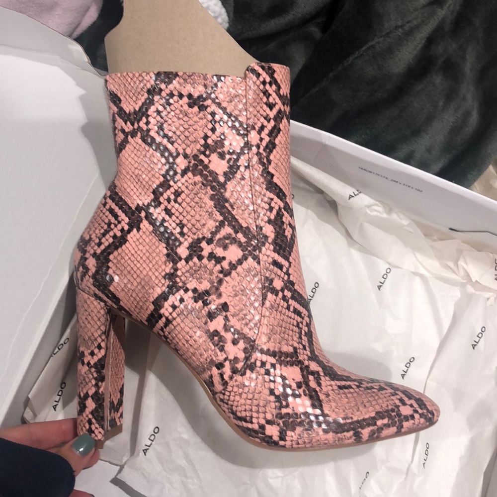 BRAND NEW aldo aurella bootie size 6.5